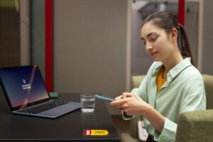 Read more about the article 7 Best Customer Success Tools for E-Commerce Growth in 2026