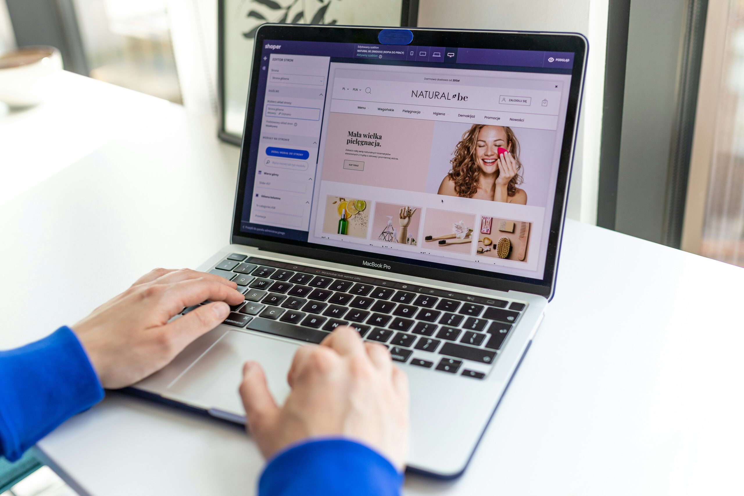 Read more about the article Headless Shopify Chatbot Setup: Architecture, Features & Integration Guide (2026)