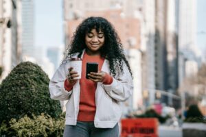 Read more about the article AI Chatbot With Built-in Product Recommendations for Shopify