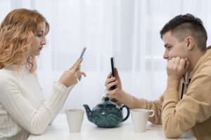 Read more about the article How to Interact with an AI Chatbot: The Complete Guide for 2026