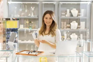 Read more about the article AI Chatbots Are Transforming High-Ticket Jewelry Ecommerce in 2026