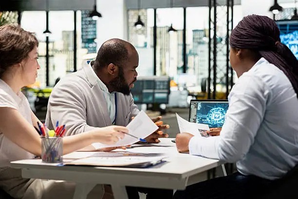 Read more about the article How an AI HR Chatbot Reduces Workload for HR Teams