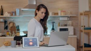 Read more about the article How to Test a New Shopify Chatbot Before Switching  in 2026