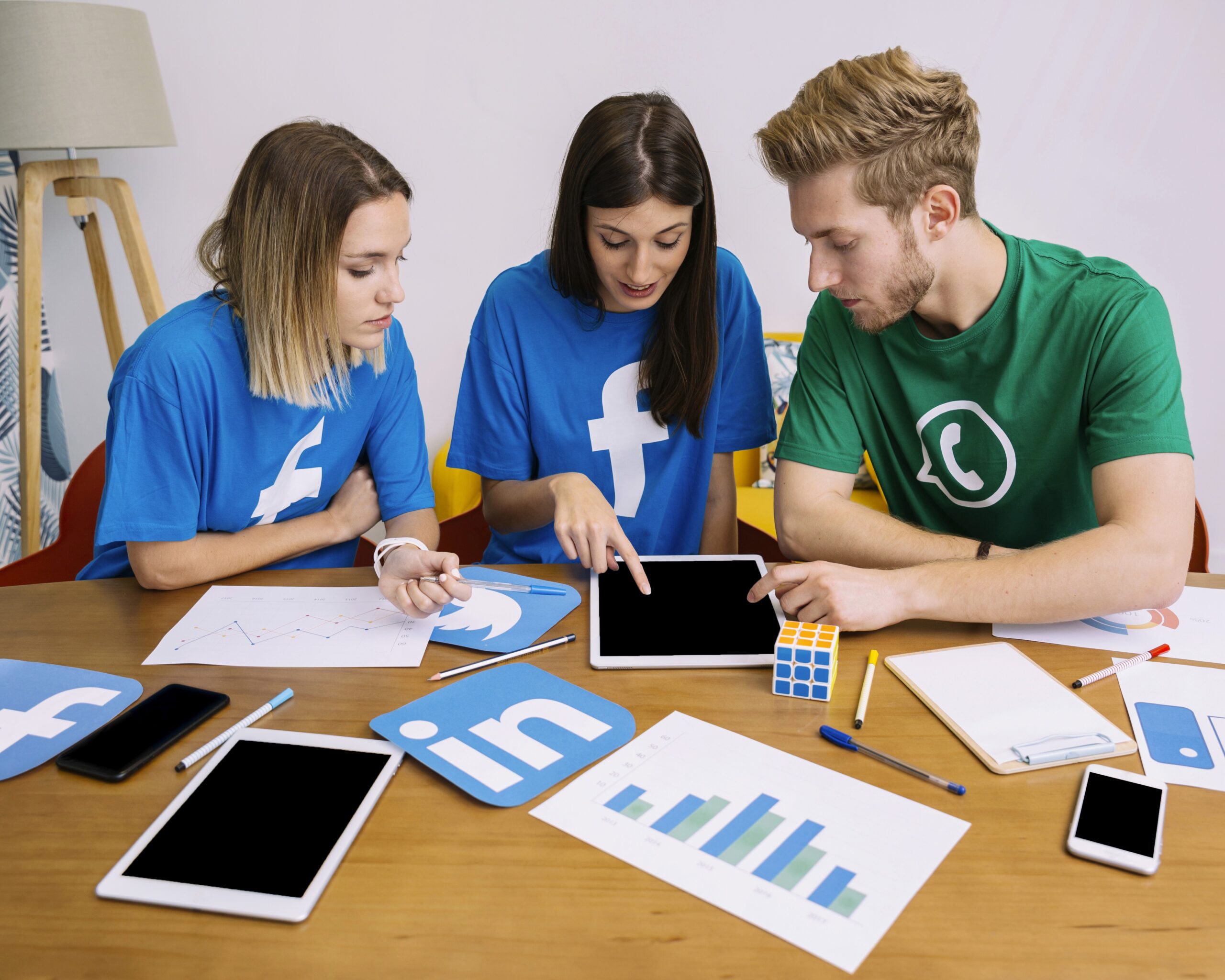 You are currently viewing How WhatsApp Improves Customer Engagement in Shopify (2026)